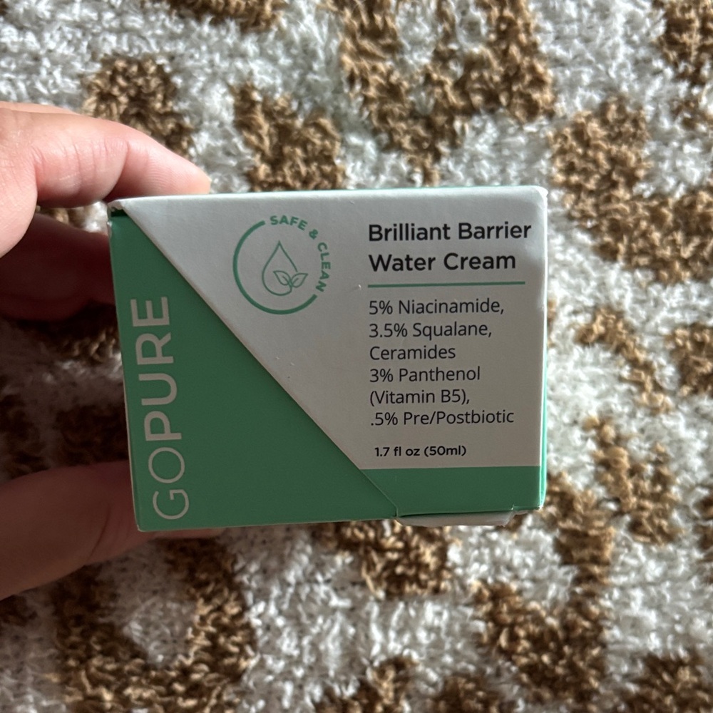 Brilliant Barrier Water Cream - White and Green